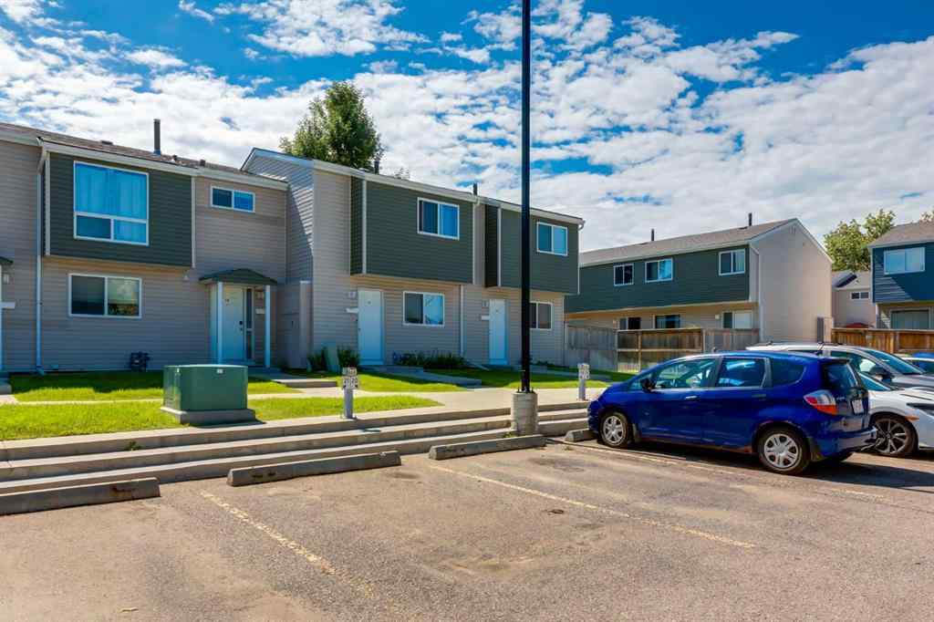 MLS® A2244651 - Unit #21 5425 Pensacola Crescent SE in Penbrooke Meadows Calgary, Residential