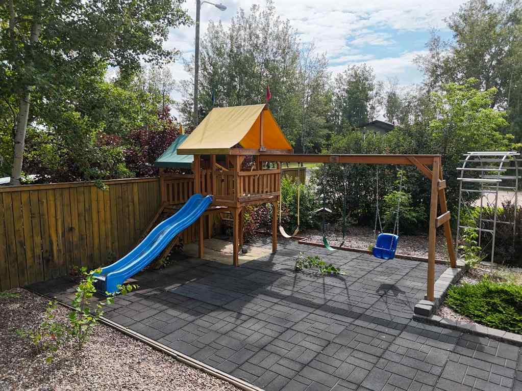 MLS® A2244654 - 4501 52 Street  in NONE Fort Vermilion, Residential