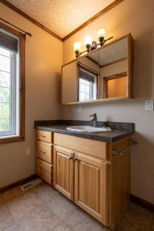 MLS® A2244654 - 4501 52 Street  in NONE Fort Vermilion, Residential