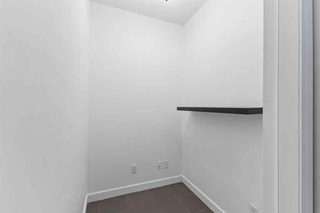 MLS® A2244668 - Unit #302 2420 34 Avenue SW in South Calgary Calgary, Residential