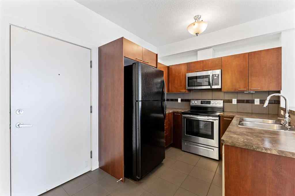 MLS® A2244668 - Unit #302 2420 34 Avenue SW in South Calgary Calgary, Residential