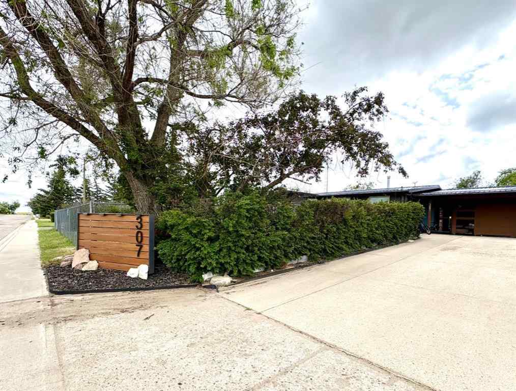 MLS® A2244671 - 307 5 Avenue  in NONE Oyen, Residential