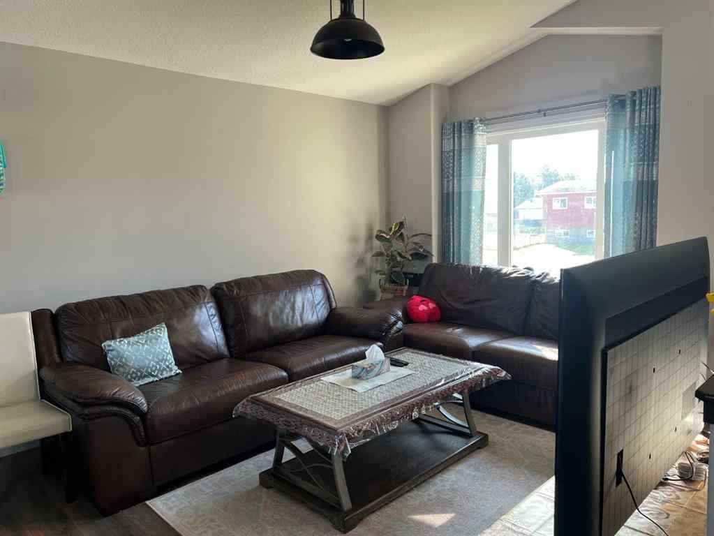MLS® A2244698 - 812 9 Street  in NONE Fox Creek, Residential