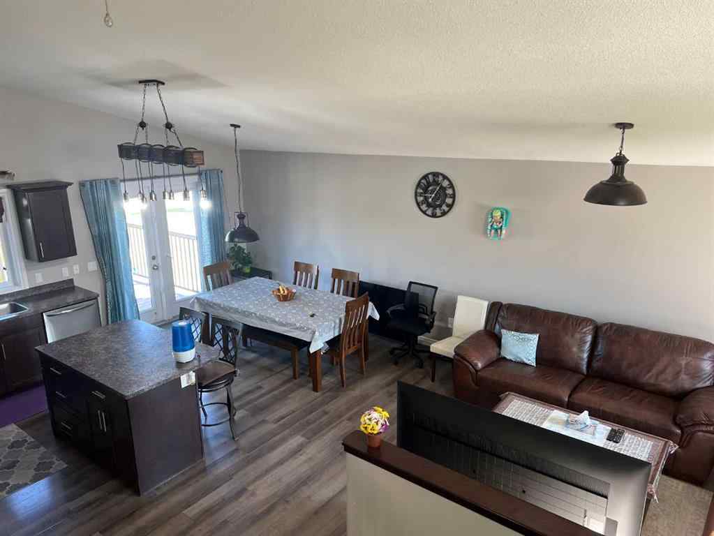 MLS® A2244698 - 812 9 Street  in NONE Fox Creek, Residential