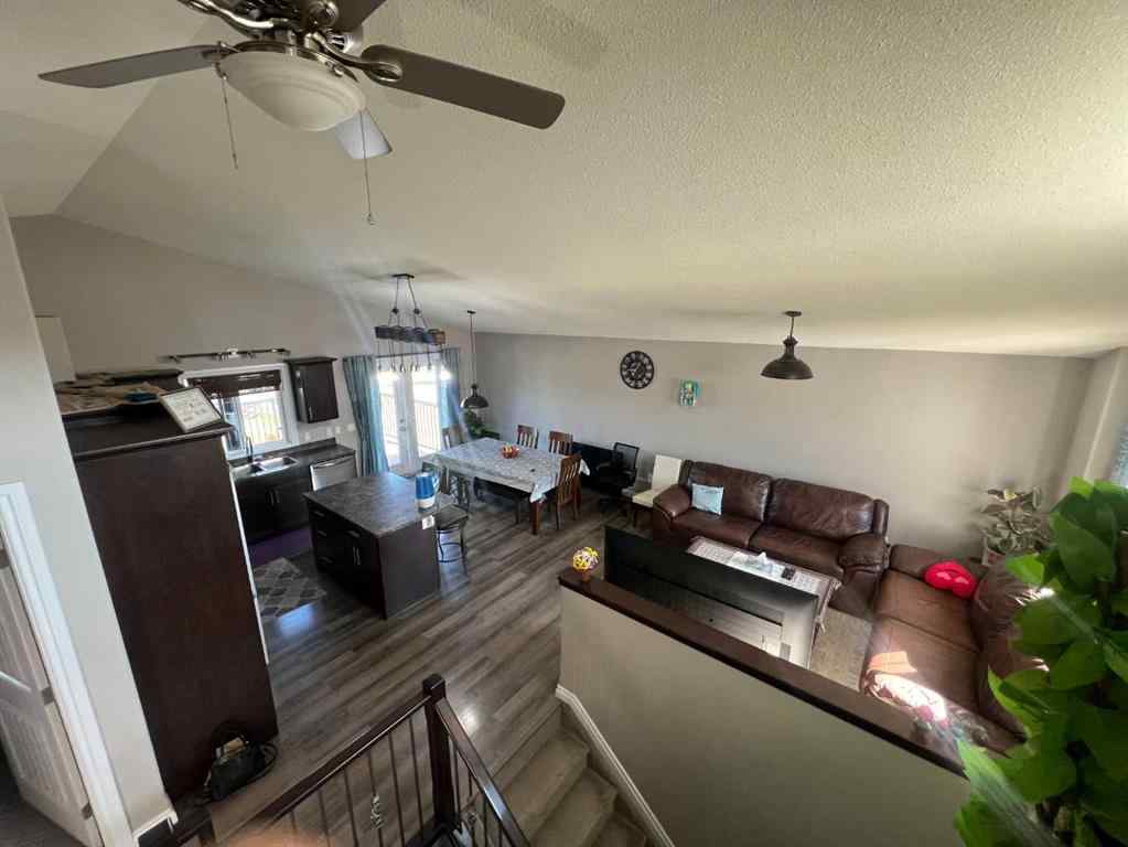 MLS® A2244698 - 812 9 Street  in NONE Fox Creek, Residential