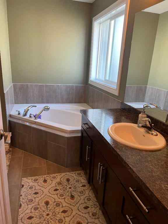 MLS® A2244698 - 812 9 Street  in NONE Fox Creek, Residential