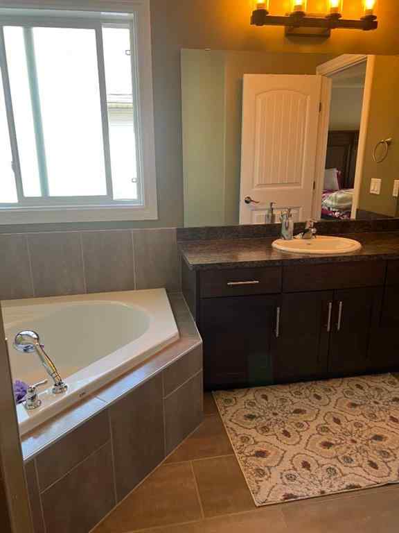 MLS® A2244698 - 812 9 Street  in NONE Fox Creek, Residential