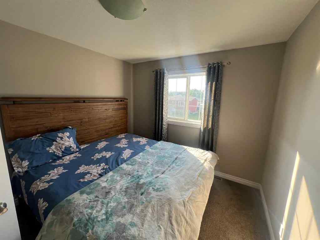 MLS® A2244698 - 812 9 Street  in NONE Fox Creek, Residential