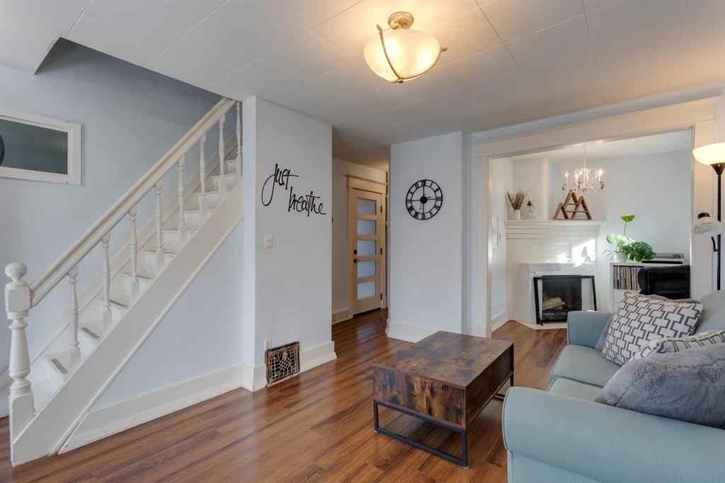 MLS® A2244700 - 3612 Parkhill Street SW in Parkhill Calgary, Residential