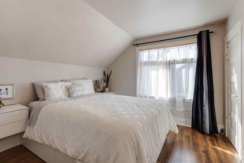 MLS® A2244700 - 3612 Parkhill Street SW in Parkhill Calgary, Residential