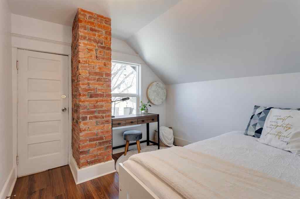 MLS® A2244700 - 3612 Parkhill Street SW in Parkhill Calgary, Residential