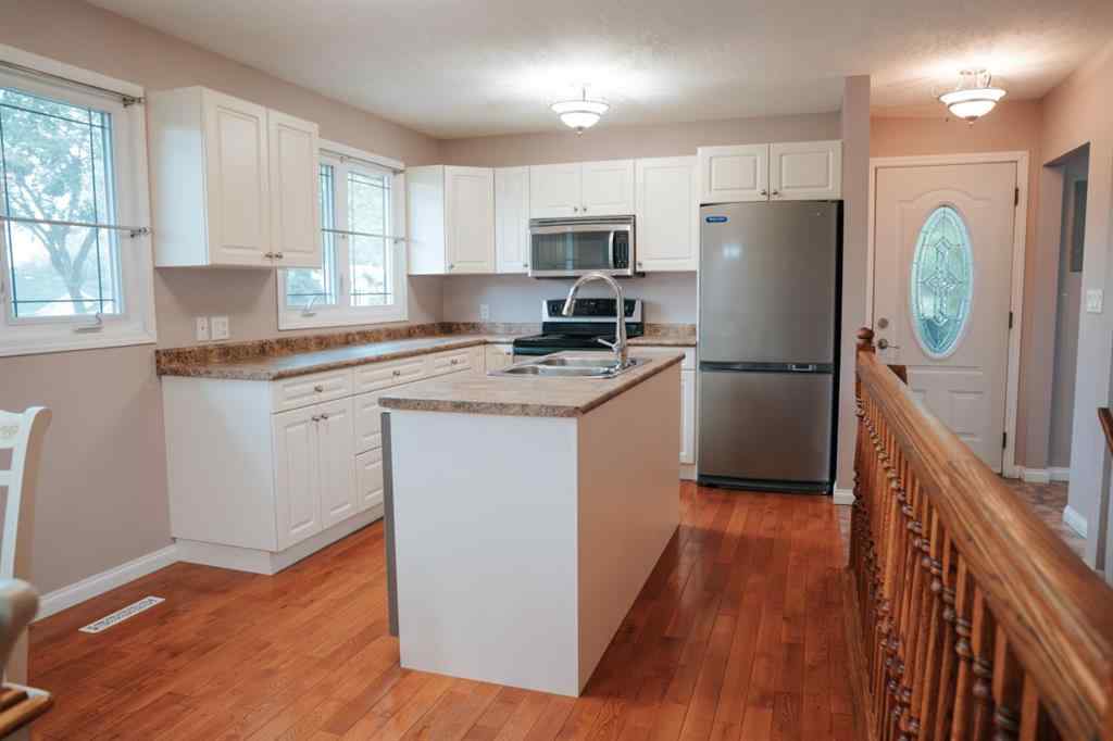 MLS® A2244728 - 926 9 Avenue  in Wainwright Wainwright, Residential