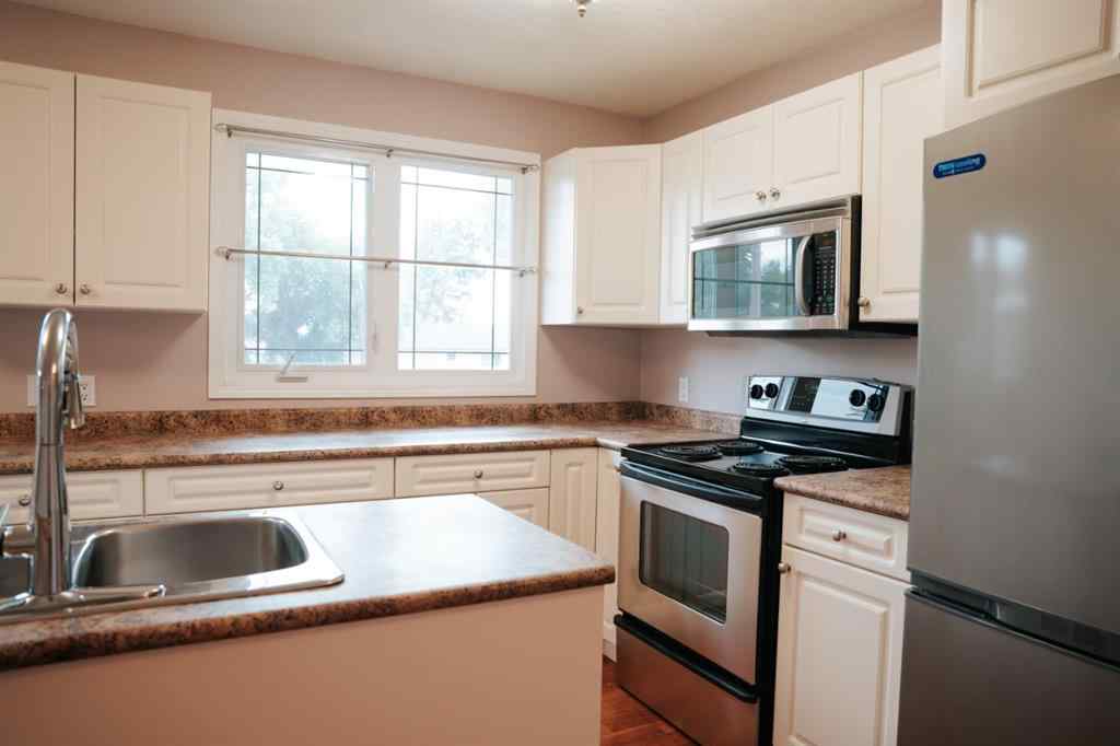 MLS® A2244728 - 926 9 Avenue  in Wainwright Wainwright, Residential