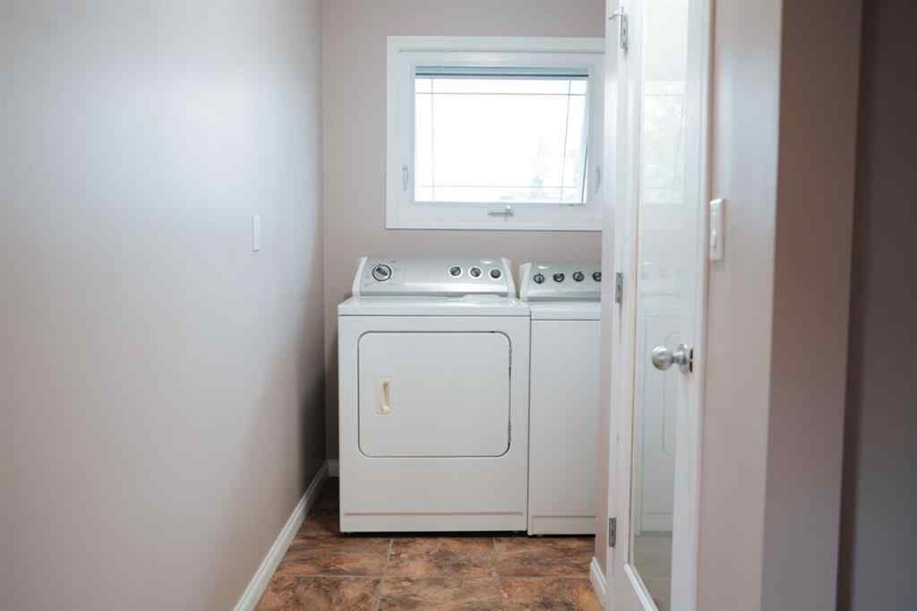 MLS® A2244728 - 926 9 Avenue  in Wainwright Wainwright, Residential