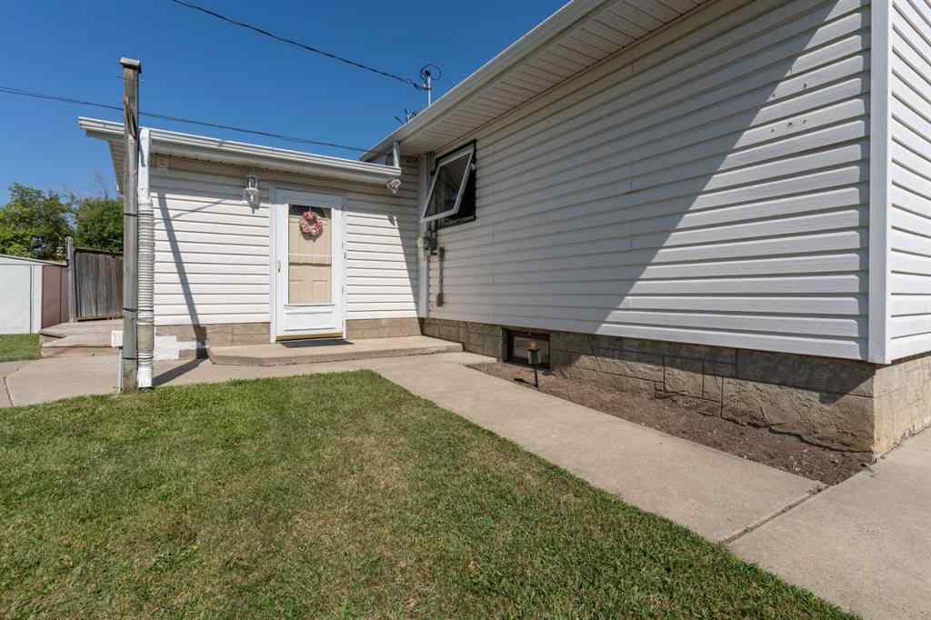 MLS® A2244742 - 5235 56 Avenue  in NONE Viking, Residential