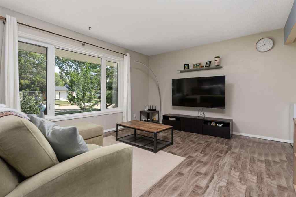 MLS® A2244742 - 5235 56 Avenue  in NONE Viking, Residential