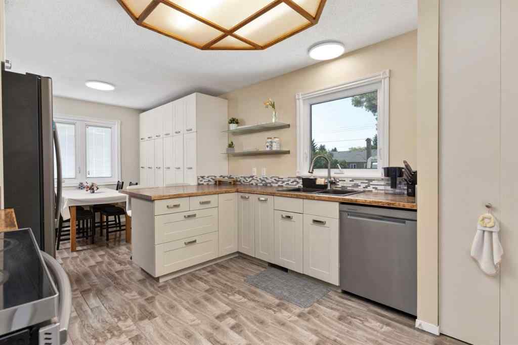 MLS® A2244742 - 5235 56 Avenue  in NONE Viking, Residential