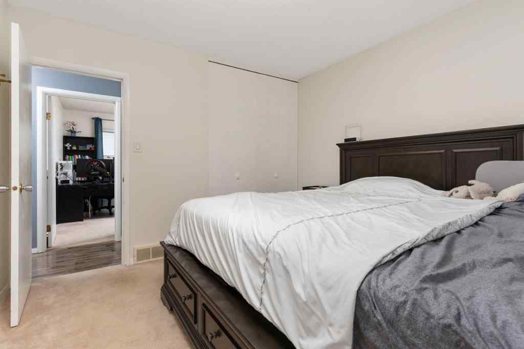 MLS® A2244742 - 5235 56 Avenue  in NONE Viking, Residential