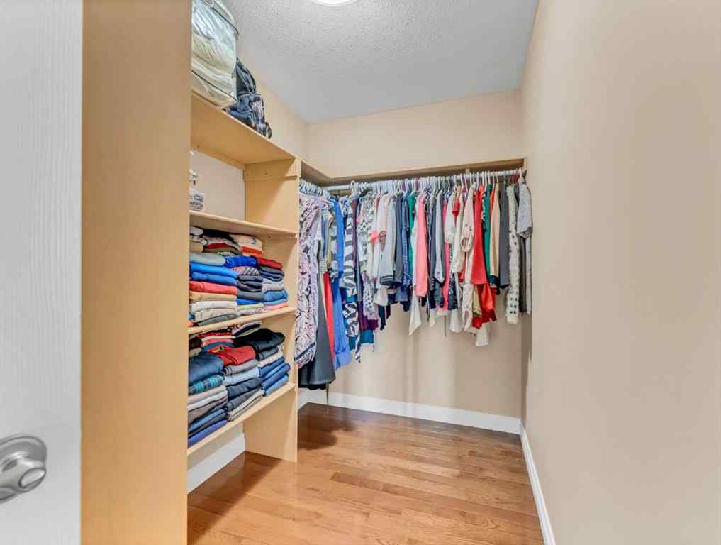 MLS® A2244744 - 356 Somerside Crescent SE in Southland Medicine Hat, Residential