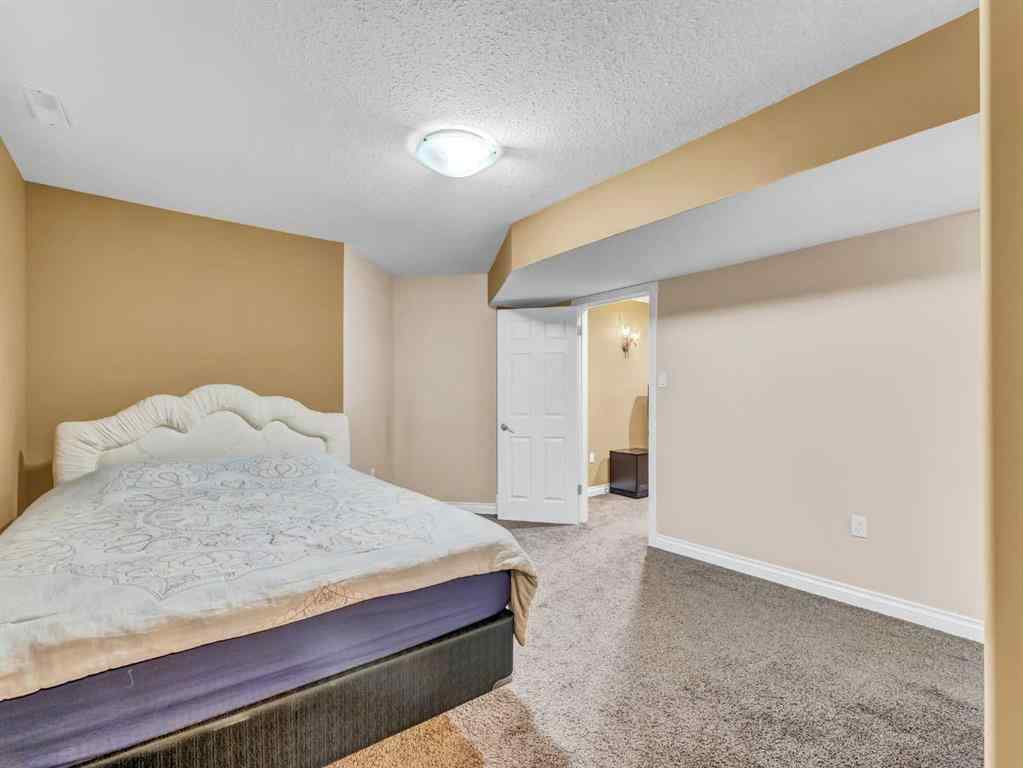 MLS® A2244744 - 356 Somerside Crescent SE in Southland Medicine Hat, Residential