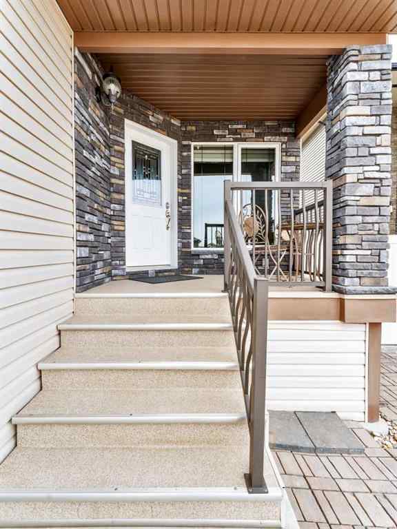 MLS® A2244744 - 356 Somerside Crescent SE in Southland Medicine Hat, Residential