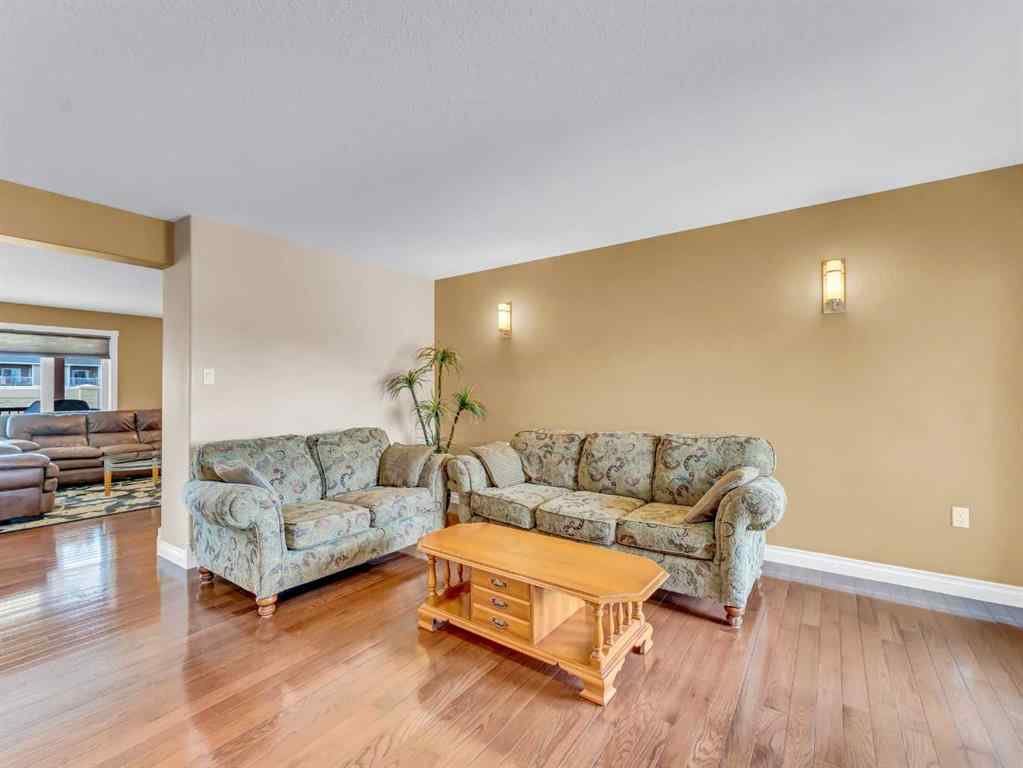 MLS® A2244744 - 356 Somerside Crescent SE in Southland Medicine Hat, Residential
