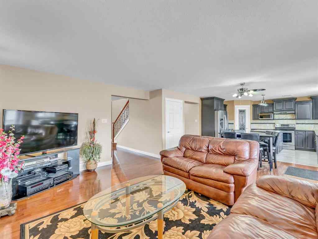 MLS® A2244744 - 356 Somerside Crescent SE in Southland Medicine Hat, Residential