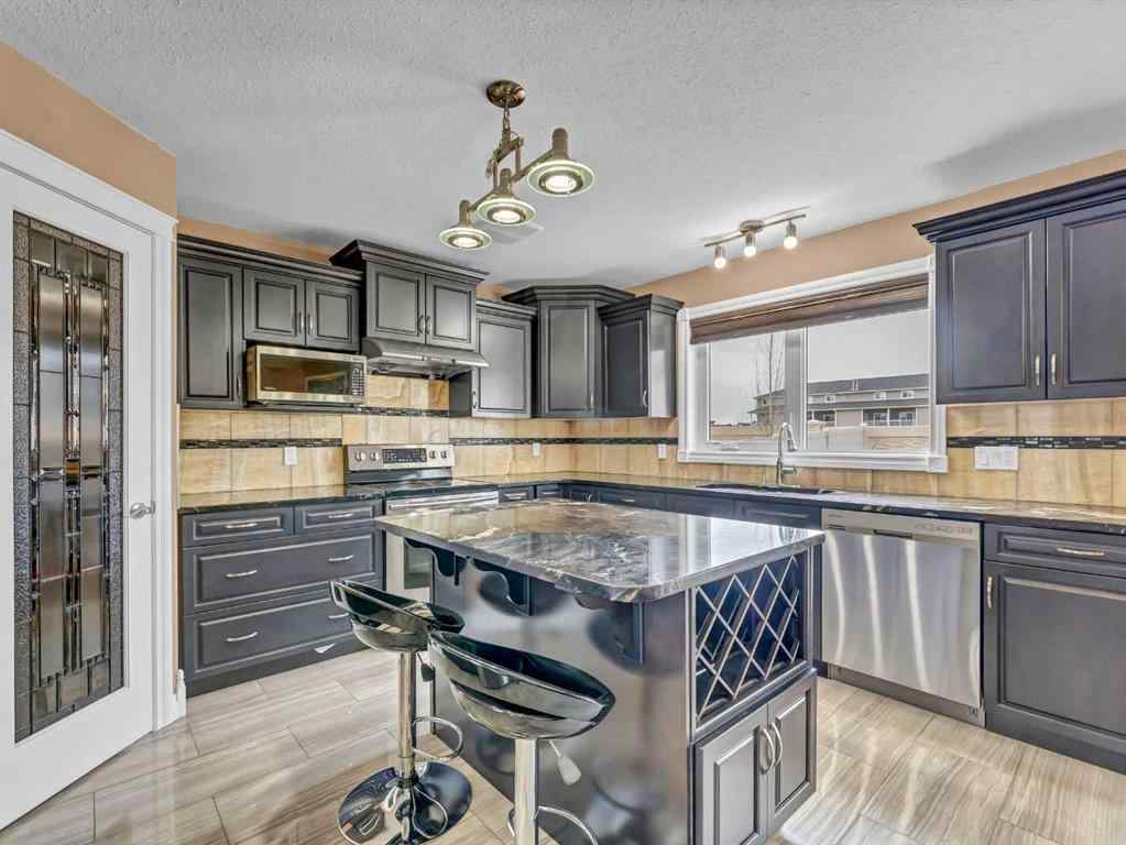 MLS® A2244744 - 356 Somerside Crescent SE in Southland Medicine Hat, Residential