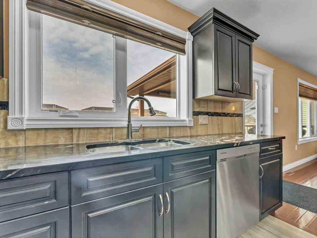 MLS® A2244744 - 356 Somerside Crescent SE in Southland Medicine Hat, Residential