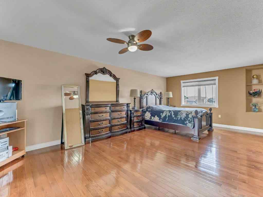 MLS® A2244744 - 356 Somerside Crescent SE in Southland Medicine Hat, Residential