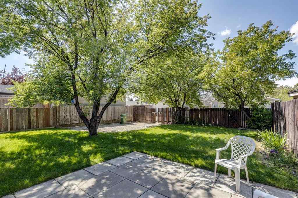 MLS® A2244760 - 72 Aspen Crescent SE in Airdrie Meadows Airdrie, Residential