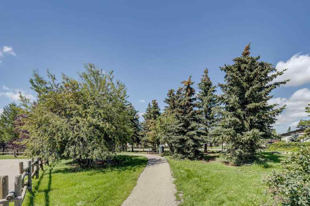 MLS® A2244760 - 72 Aspen Crescent SE in Airdrie Meadows Airdrie, Residential