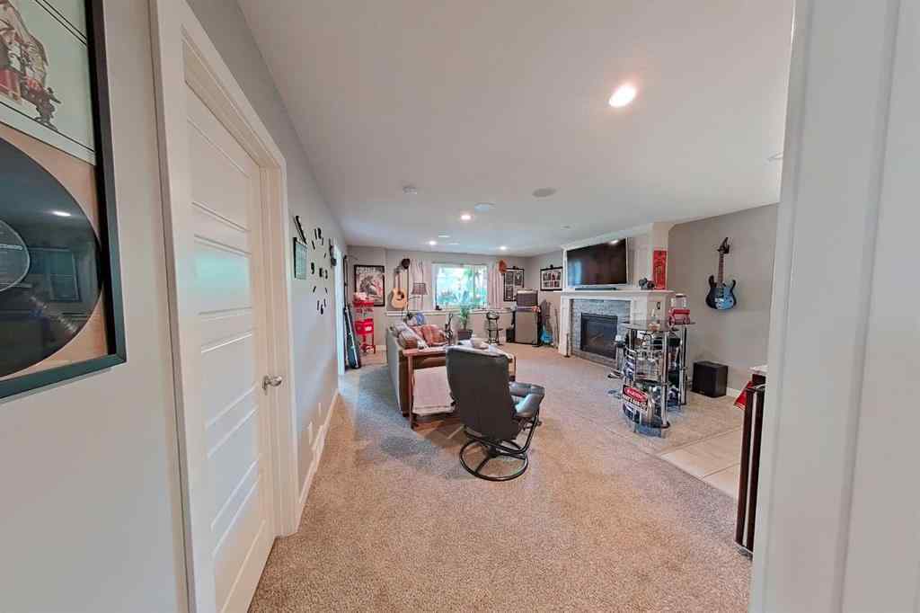MLS® A2244763 - 76 Northlander Way W in Garry Station Lethbridge, Residential