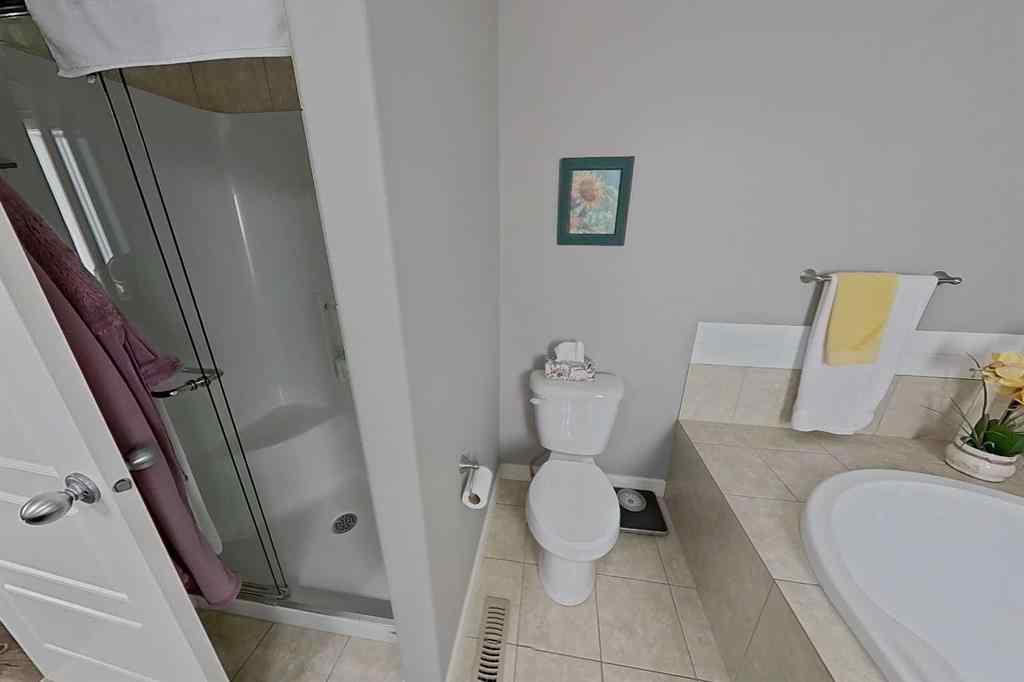 MLS® A2244763 - 76 Northlander Way W in Garry Station Lethbridge, Residential