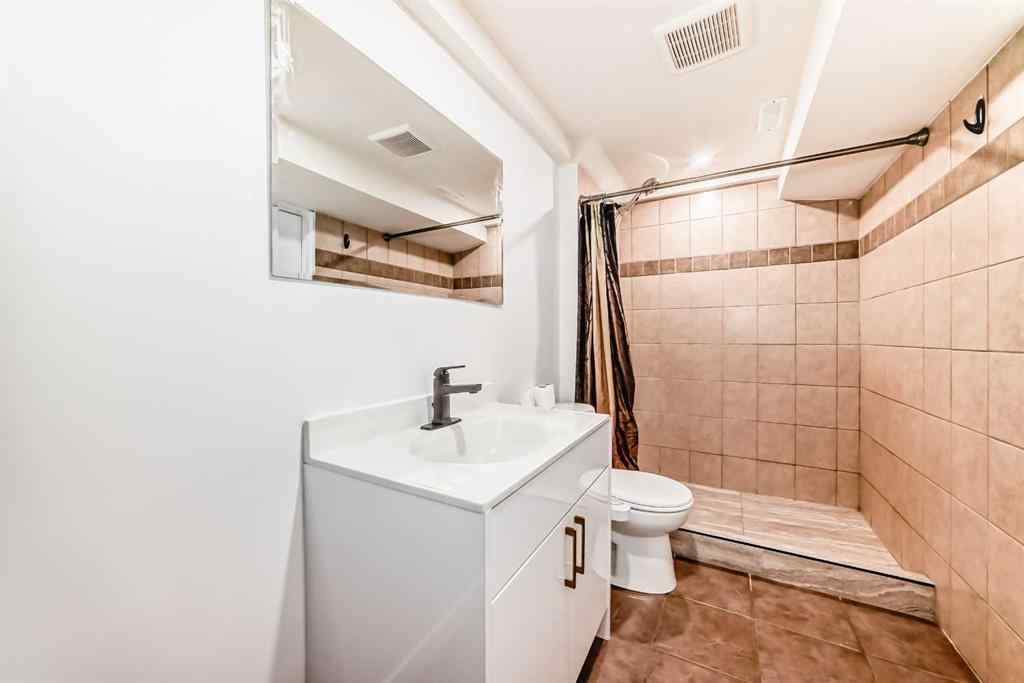 MLS® A2244769 - 51 Douglas Woods Hill SE in Douglasdale/Glen Calgary, Residential