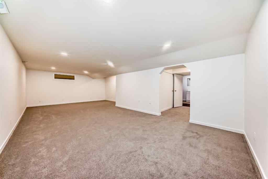 MLS® A2244769 - 51 Douglas Woods Hill SE in Douglasdale/Glen Calgary, Residential