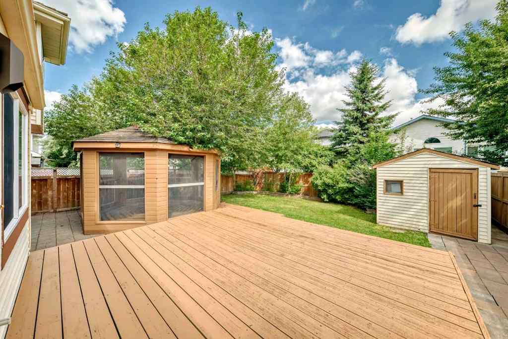MLS® A2244769 - 51 Douglas Woods Hill SE in Douglasdale/Glen Calgary, Residential