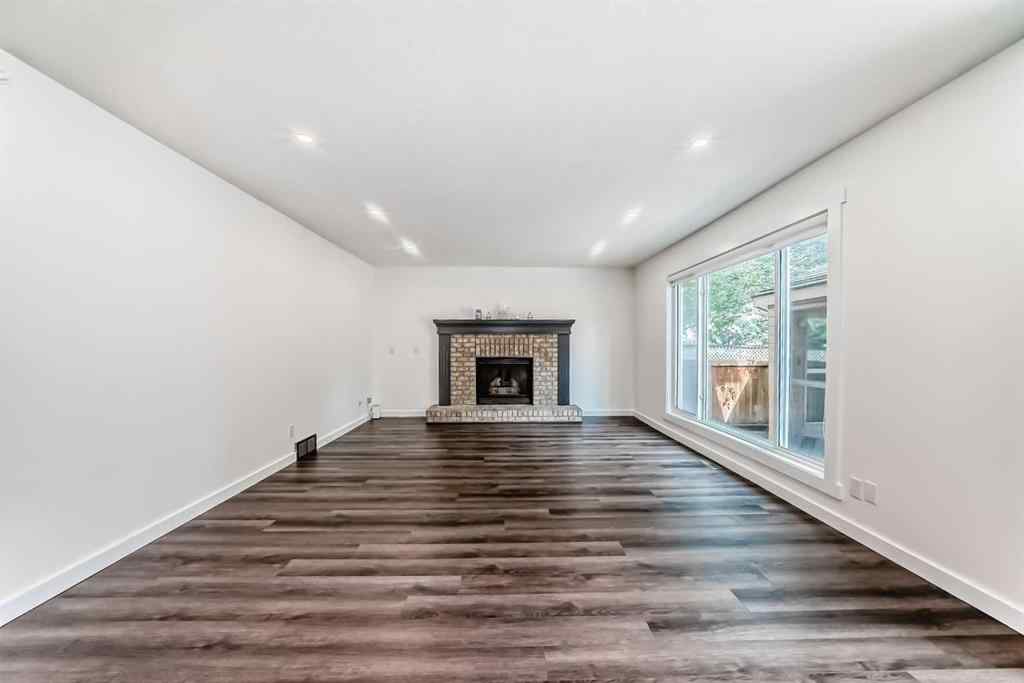 MLS® A2244769 - 51 Douglas Woods Hill SE in Douglasdale/Glen Calgary, Residential