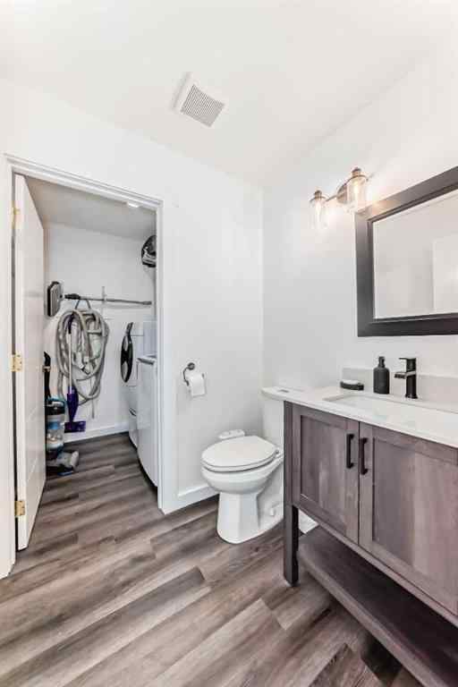 MLS® A2244769 - 51 Douglas Woods Hill SE in Douglasdale/Glen Calgary, Residential