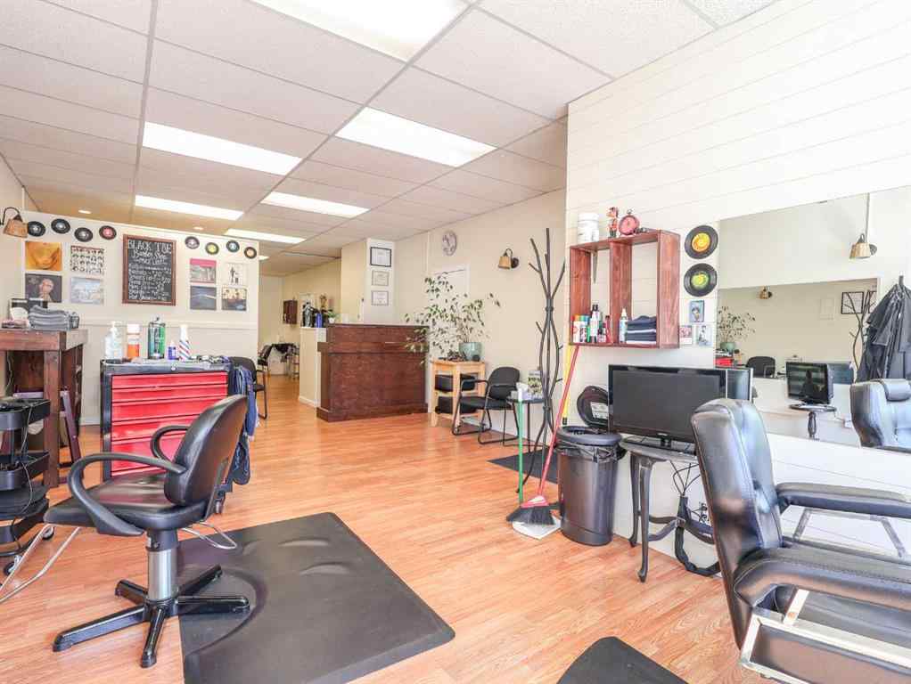 MLS® A2244776 - 5002 50 Street  in Downtown West Stettler, Commercial