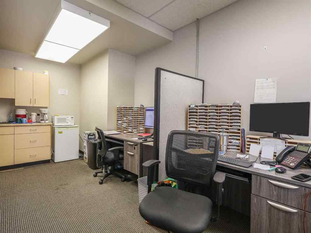 MLS® A2244776 - 5002 50 Street  in Downtown West Stettler, Commercial