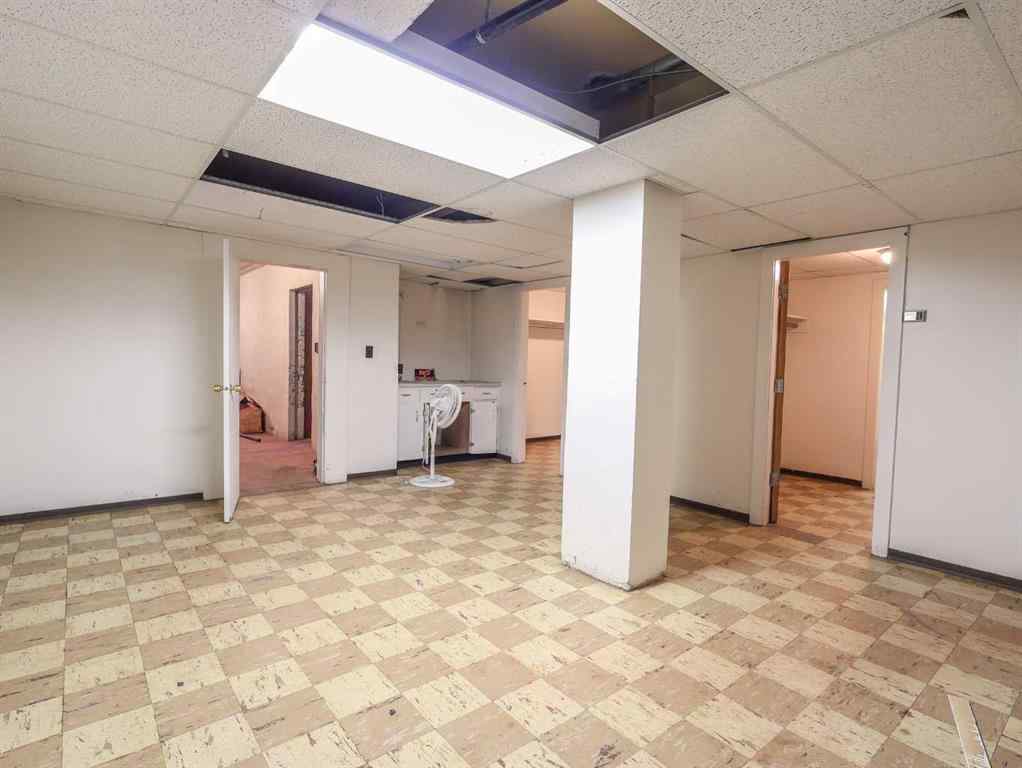 MLS® A2244776 - 5002 50 Street  in Downtown West Stettler, Commercial