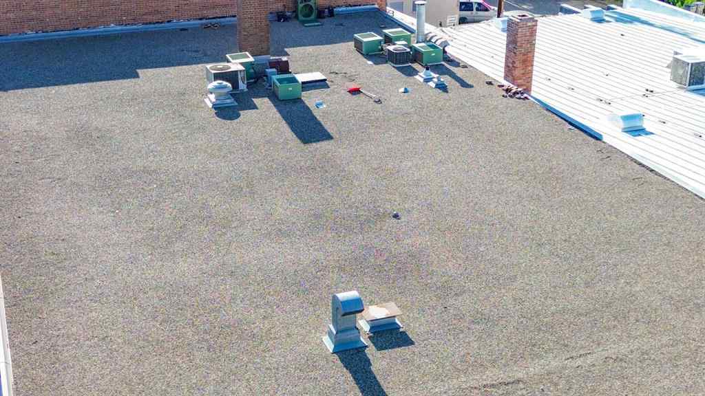MLS® A2244776 - 5002 50 Street  in Downtown West Stettler, Commercial