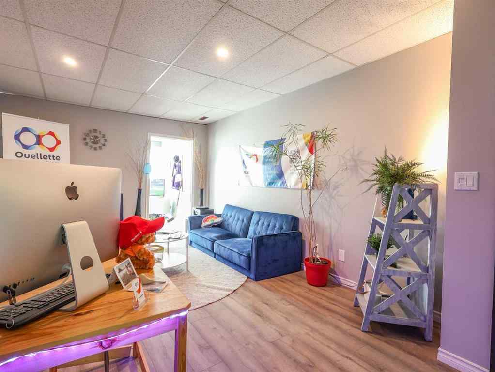 MLS® A2244776 - 5002 50 Street  in Downtown West Stettler, Commercial