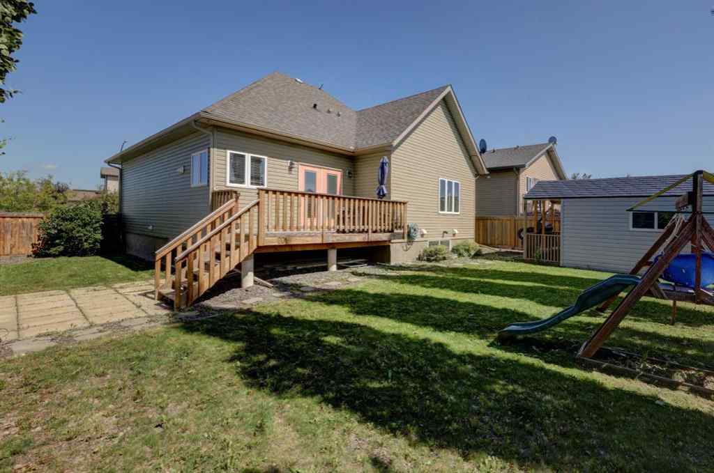 MLS® A2244777 - 201 11A Avenue NE in NONE Sundre, Residential