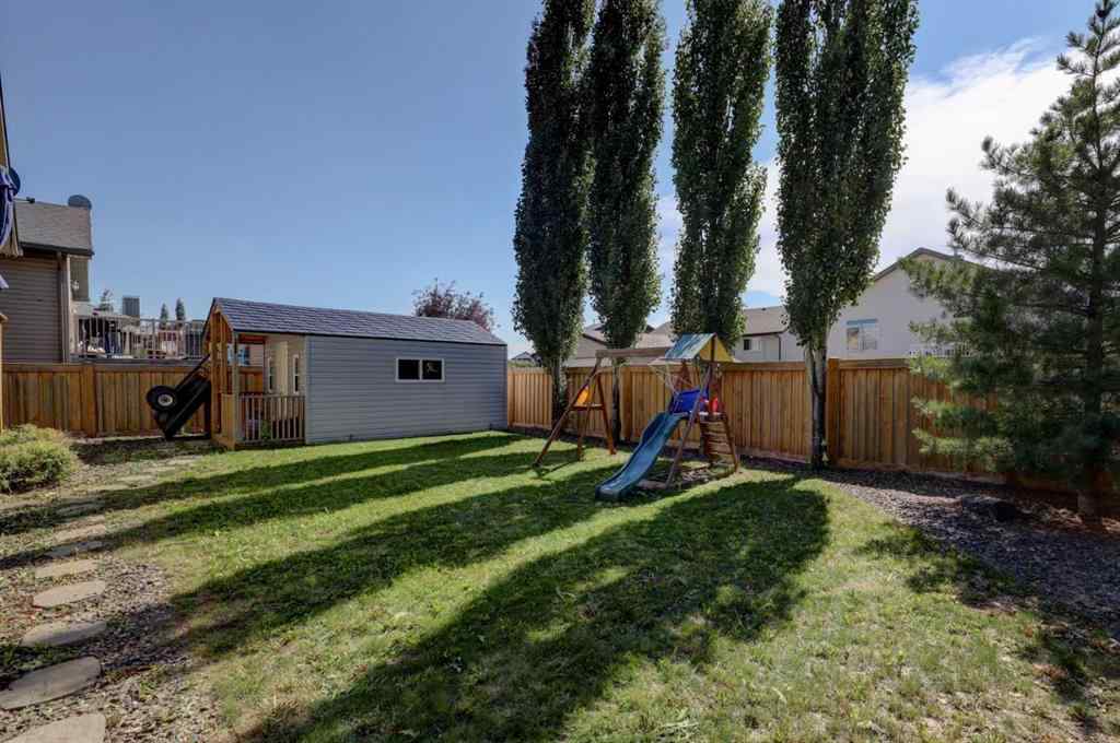 MLS® A2244777 - 201 11A Avenue NE in NONE Sundre, Residential