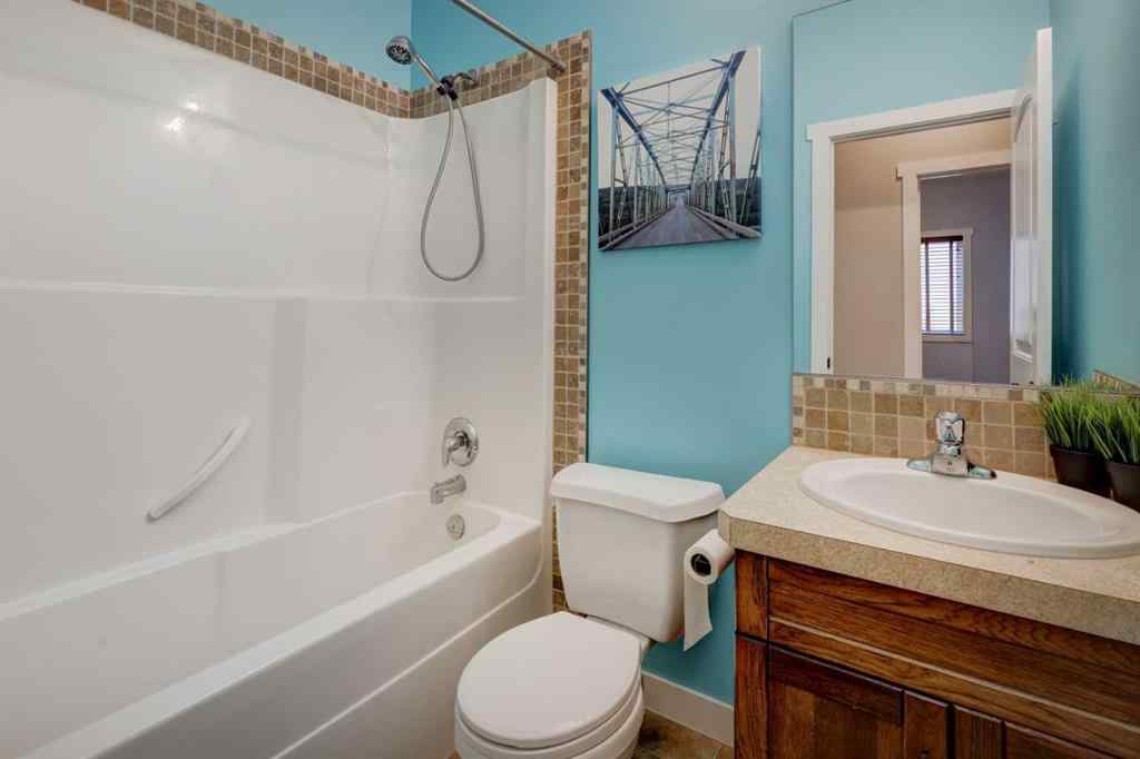 MLS® A2244777 - 201 11A Avenue NE in NONE Sundre, Residential