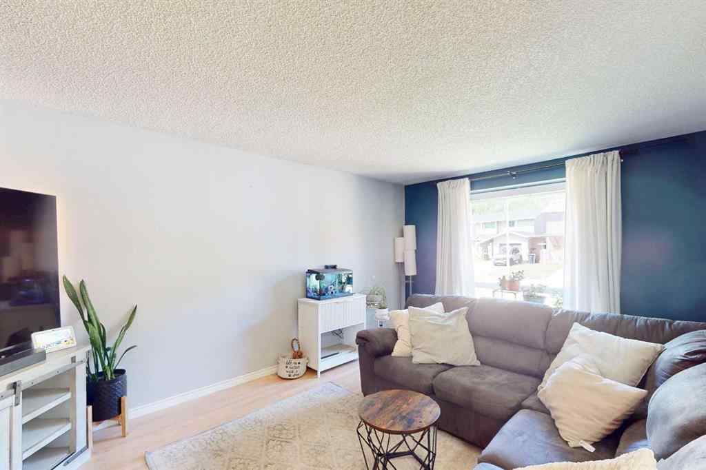 MLS® A2244781 - 110 Goodwin Place  in Grayling Terrace Fort McMurray, Residential