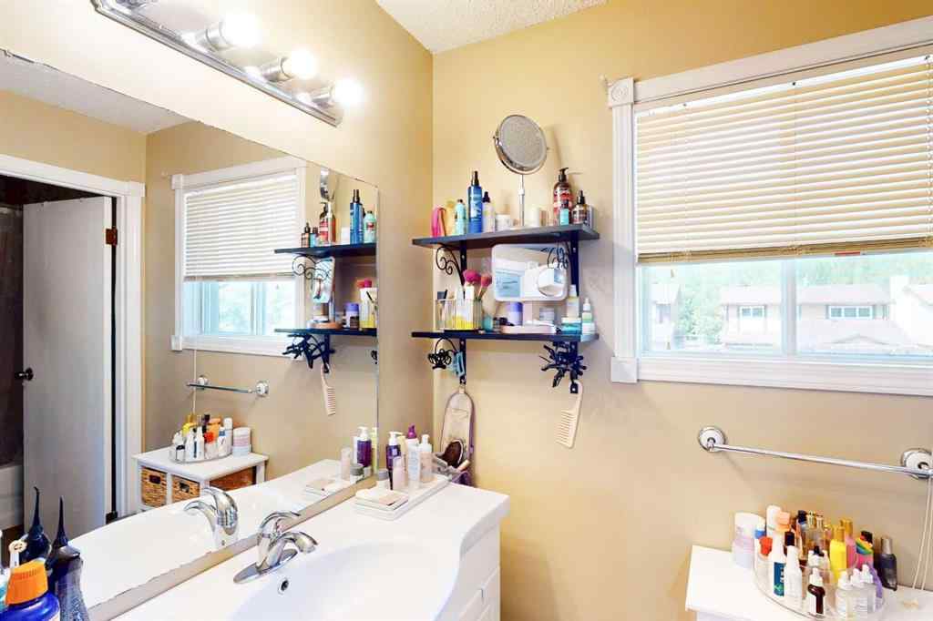 MLS® A2244781 - 110 Goodwin Place  in Grayling Terrace Fort McMurray, Residential