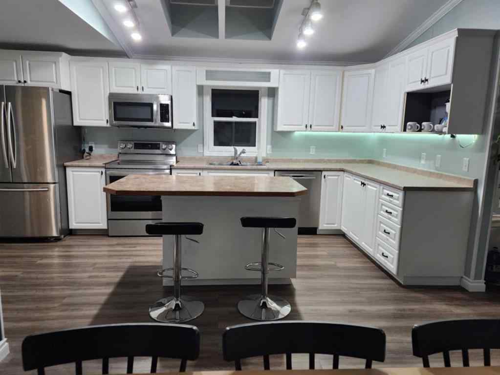MLS® A2244782 - 205 Mctavish Crescent  in Timberlea Fort McMurray, Residential